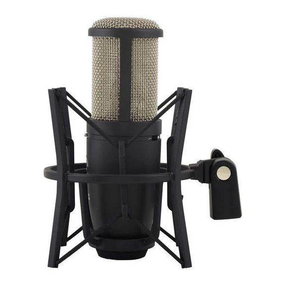 AKG P420 stúdió kondenzátor mikrofon 