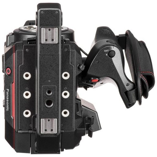 Panasonic AU-EVA1 Cinema Kamera 5,7K Super 35mm érzékelővel, 4K 60p / 2K 240p, 400 Mbps rögzítéssel