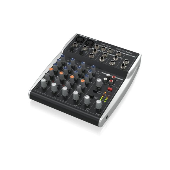 Behringer XENYX 802s keverő