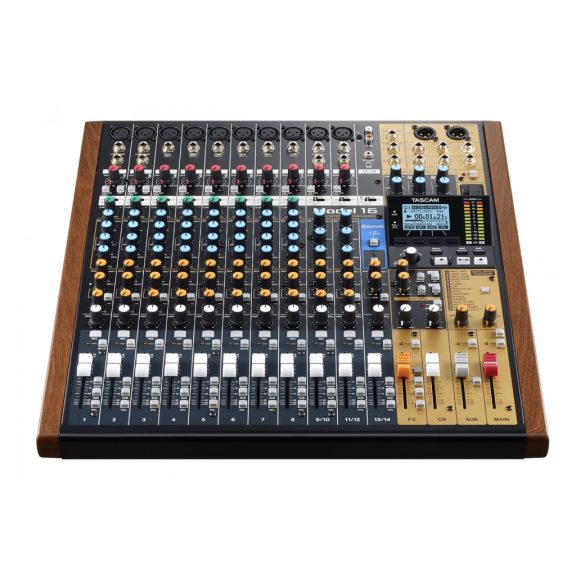 Tascam Model 16 analóg keverő, 16 sávos SD-felvevő és USB-interfész Tascam Model 16 analóg keverő, 16 sávos SD-felvevő és USB-interfész