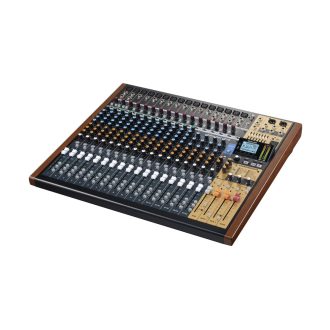   Tascam Model 24 analóg keverő, 24 sávos SD-felvevő és USB-interfész
