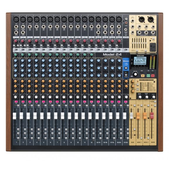 Tascam Model 24 analóg keverő, 24 sávos SD-felvevő és USB-interfész Tascam Model 24 analóg keverő, 24 sávos SD-felvevő és USB-interfész