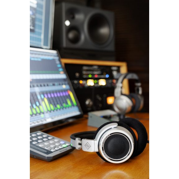 Neumann NDH 30 (3 év gar!) stúdió fejhallgató Neumann NDH 30 (3 év gar!) stúdió fejhallgató