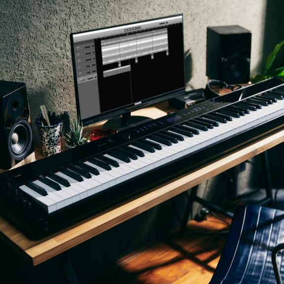 Casio PX-S3100 Pivia digitális színpadi zongora (fekete)