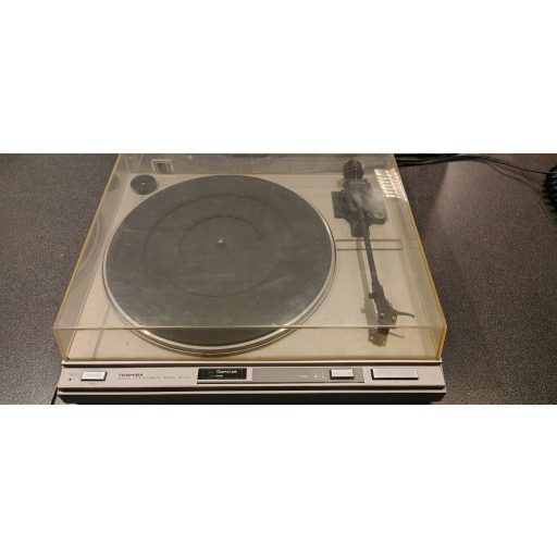 Toshiba erősítő + rádió tuner és lemezjátszó egyben eladó