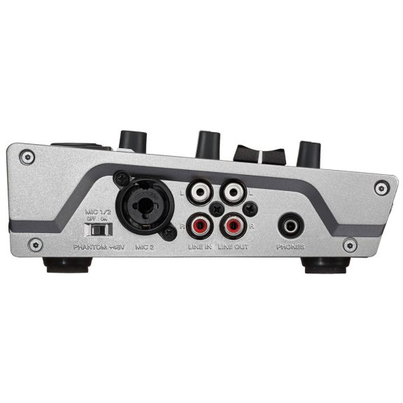 Roland VR-1HD AV streaming mixer - 3x HDMI, 2x XLR, 2x S-RCA, multi-input (B-stock)