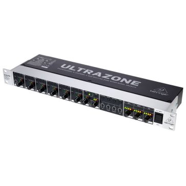 Behringer ZMX8210 V2 ULTRAZONE keverő